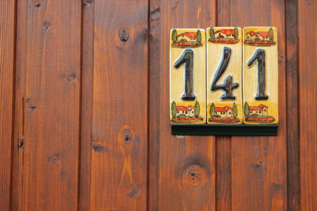 Bike House - 250-Year-Old Restored House In A Quiet Area Brassó Kültér fotó